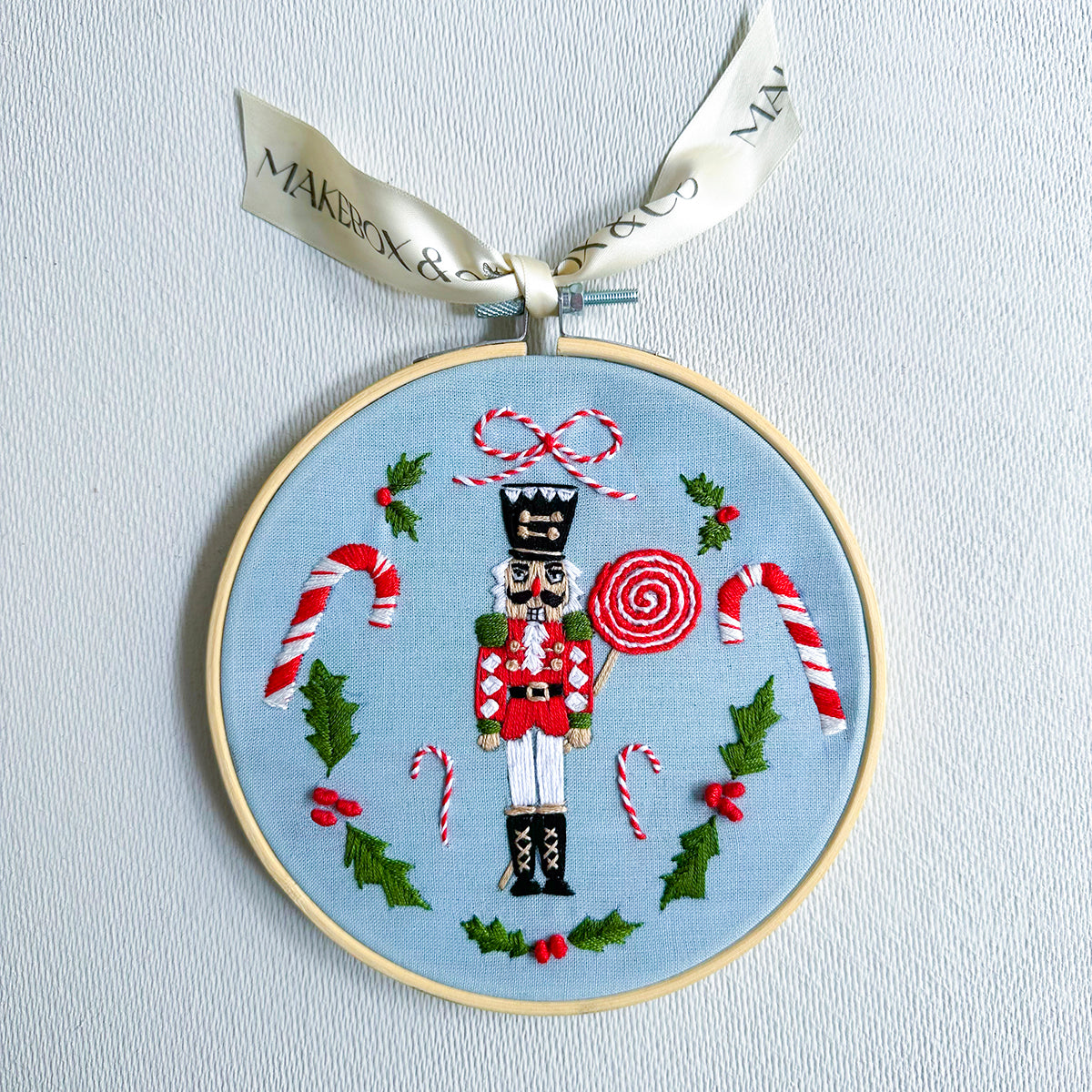 Nutcracker Embroidery, 6 inch