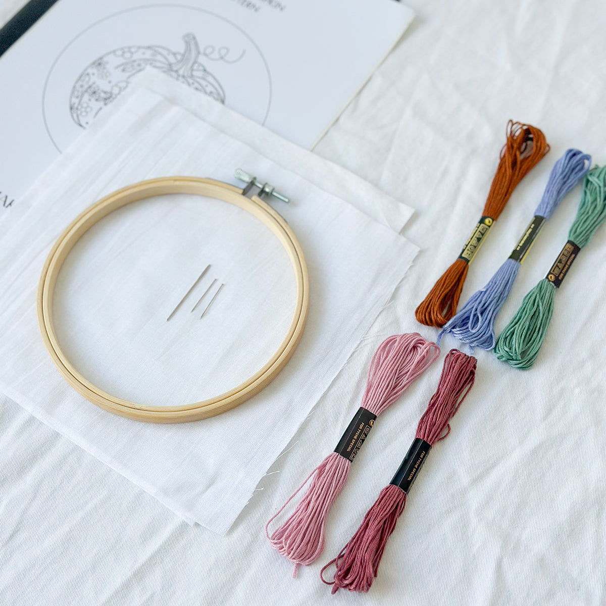 Pretty Pumpkin Embroidery – 6 inch