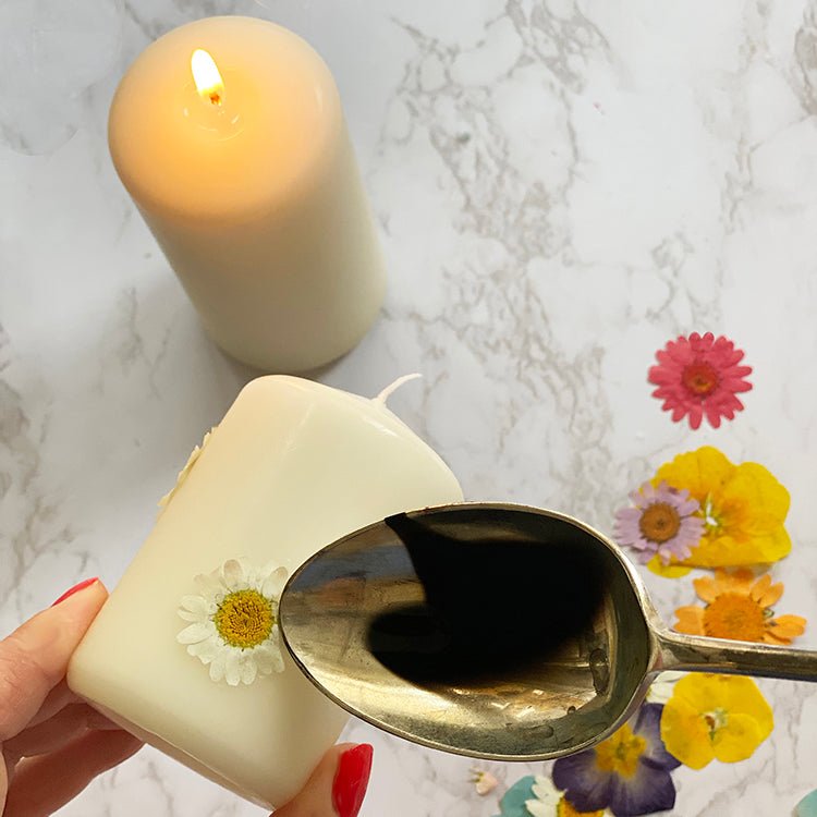 The Digital Pressed Flower Book by Hannah Read-Baldrey - MakeBox & Co.