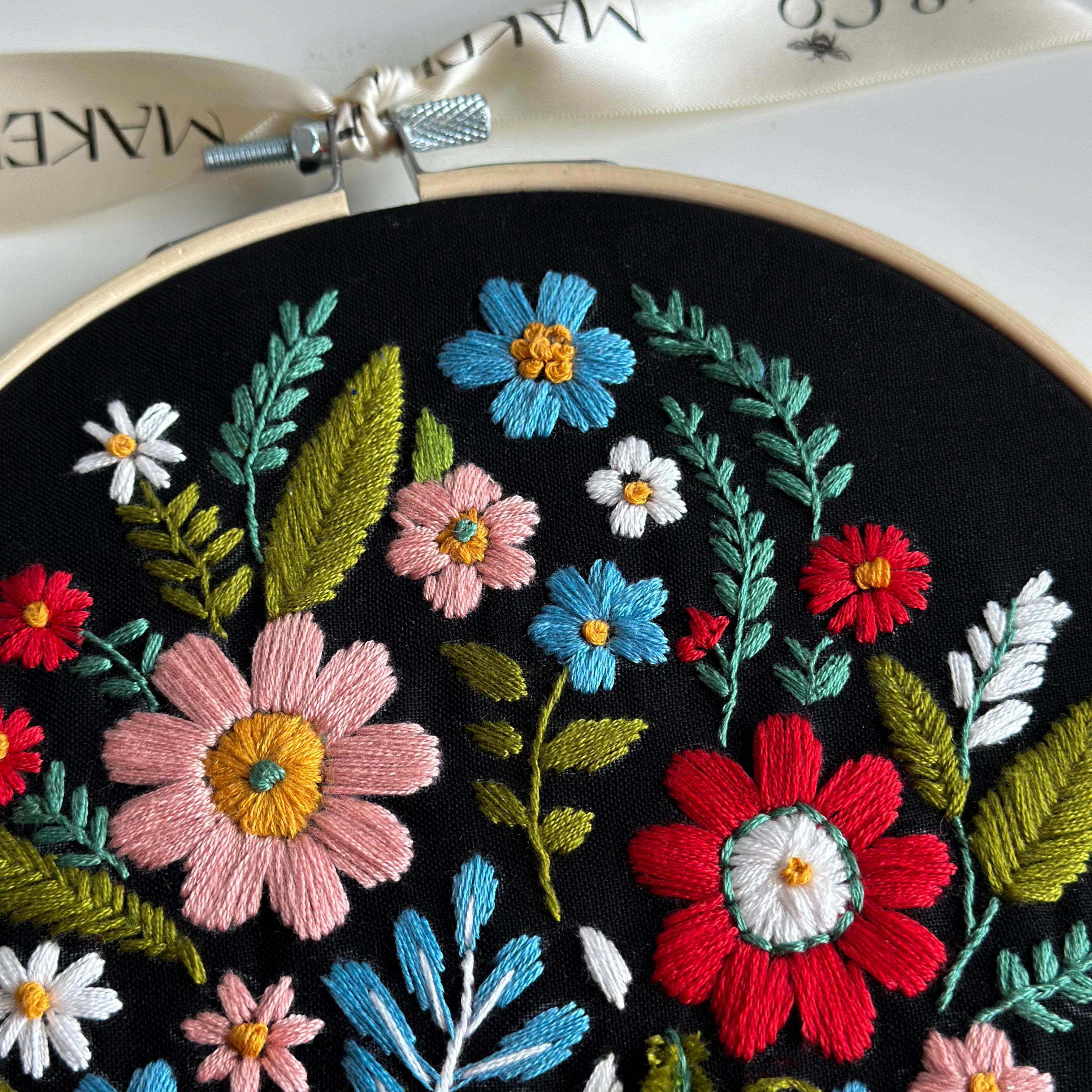 The Wildflower Meadow Embroidery, black, 7 inch – MakeBox & Co.