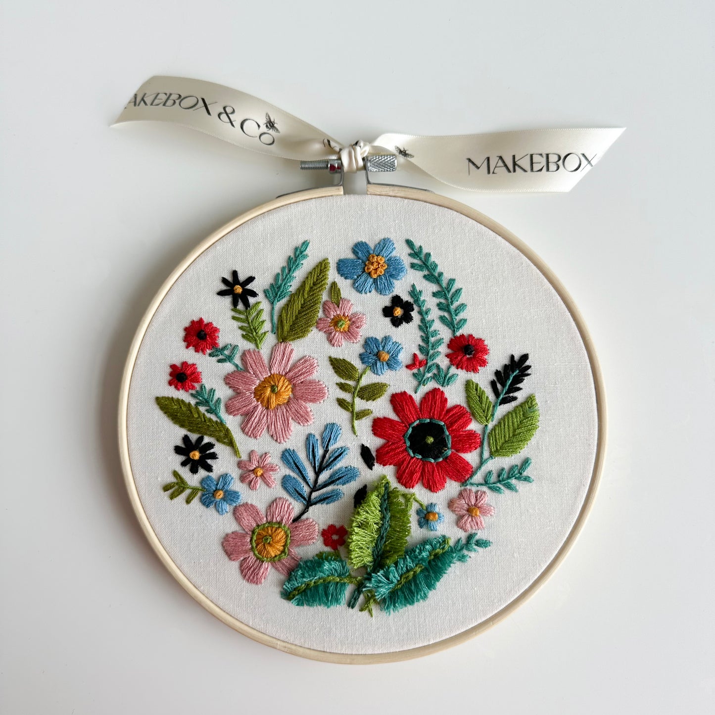 Wildflower Meadow embroidery, cream, 7 inch