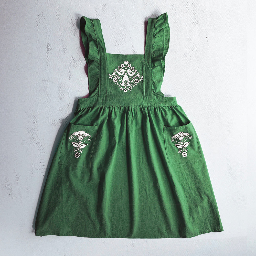 MakeBox Folksy Apron Fir Green