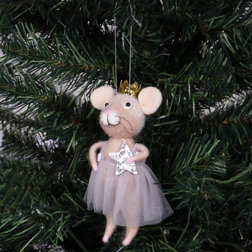 
                      
                        Needle Felting Kit: Needle Felted Nordic Mouse
                      
                    