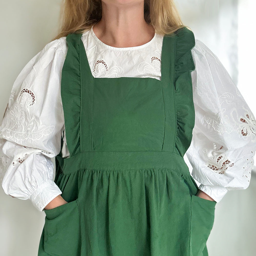 
                      
                        MakeBox Ruffle Apron Fir Green
                      
                    