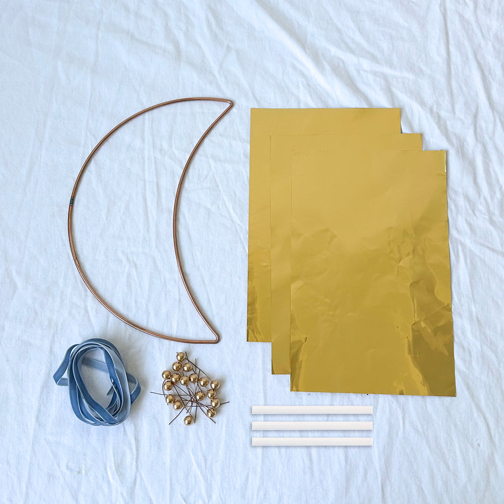 
                      
                        Celestial Golden Fig Leaf Moon Wreath
                      
                    