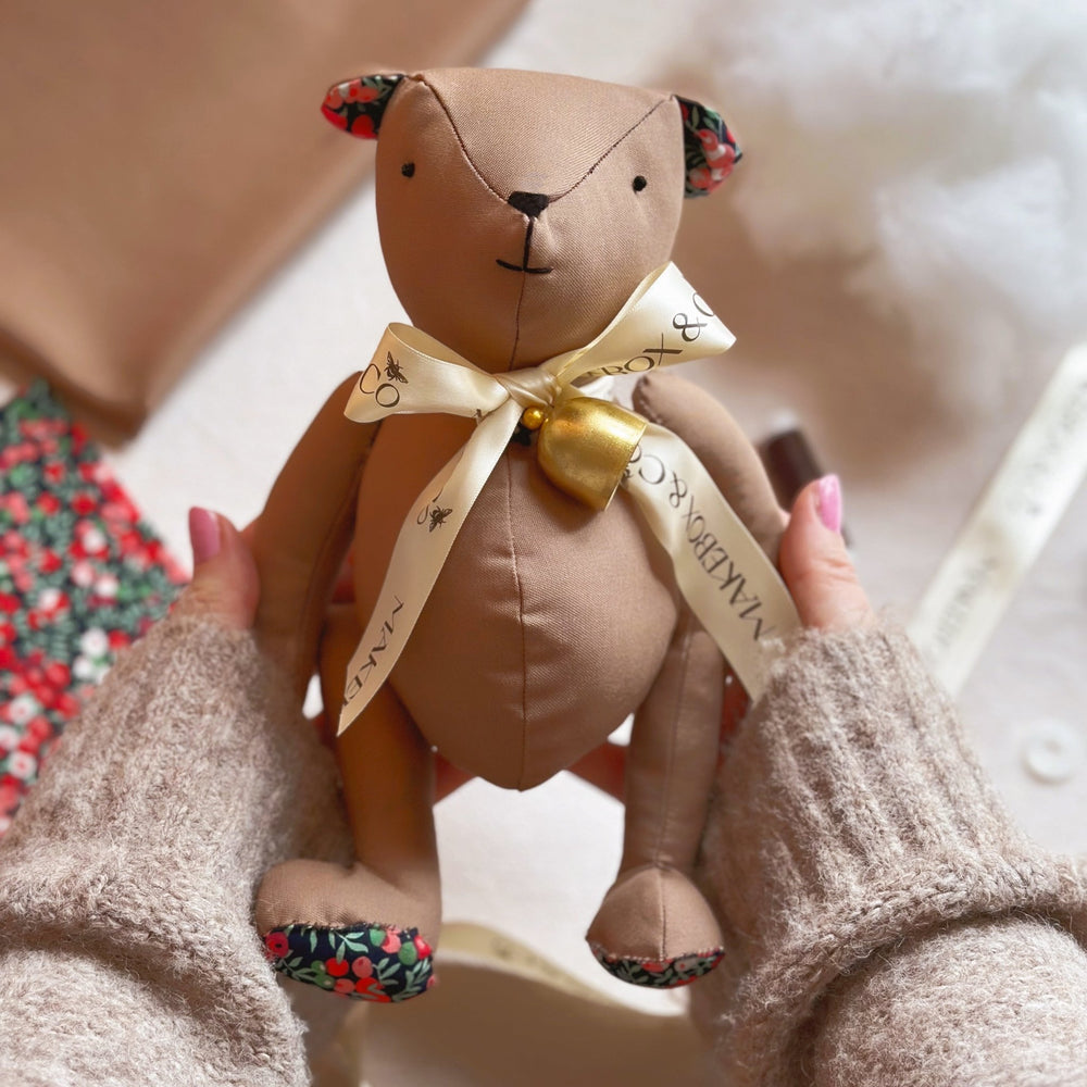 
                      
                        Billie Bear - MakeBox & Co.
                      
                    