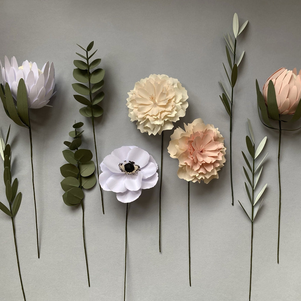 
                      
                        Luxe Paper Bouquet w/ Digital Instructions - MakeBox & Co.
                      
                    