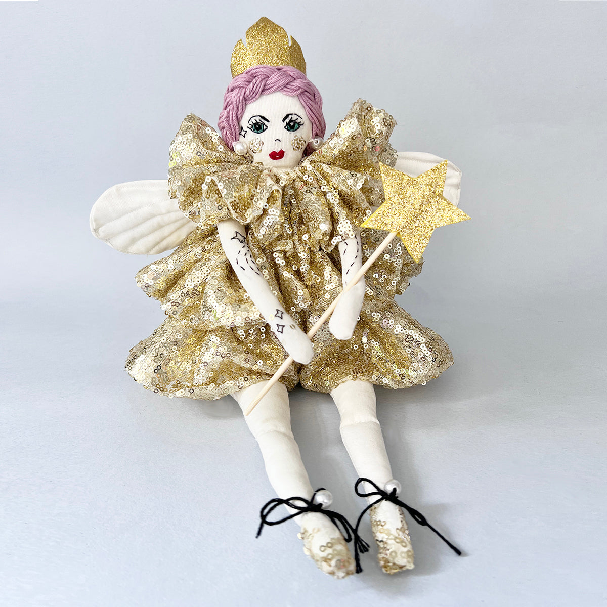 WEB_20Startlight_20Fairy_20-_20Cream_20Fairy_20Sitting_20copy_a443f8e8-8311-427a-8af1-f993d2426400.jpg